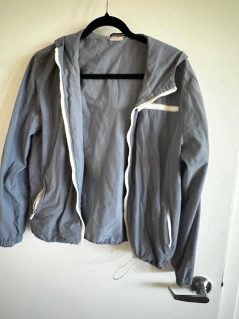 Brandy Melville windbreaker